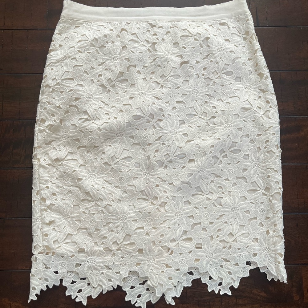 LOFT White Floral Lace Pencil Skirt 10